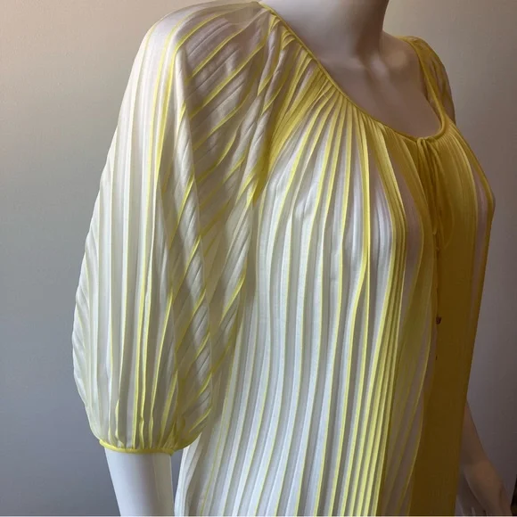 Diane Von Furstenberg Yellow and White “New Keoni” Pleated Peasant Top - Picture 2 of 7